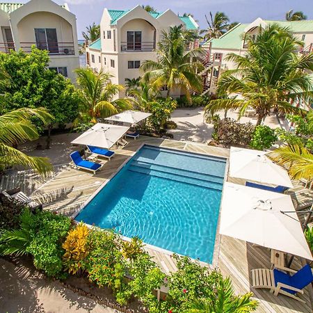 Tres Cocos Resort San Pedro  Buitenkant foto