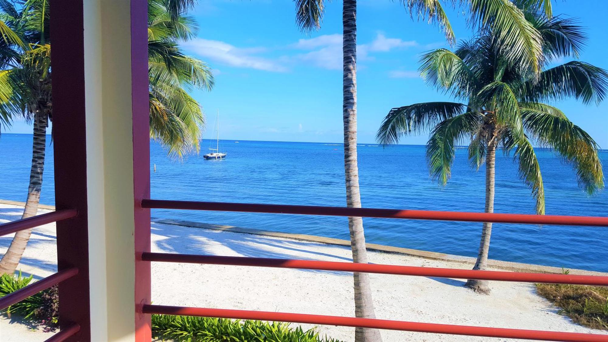 Tres Cocos Resort San Pedro  Buitenkant foto