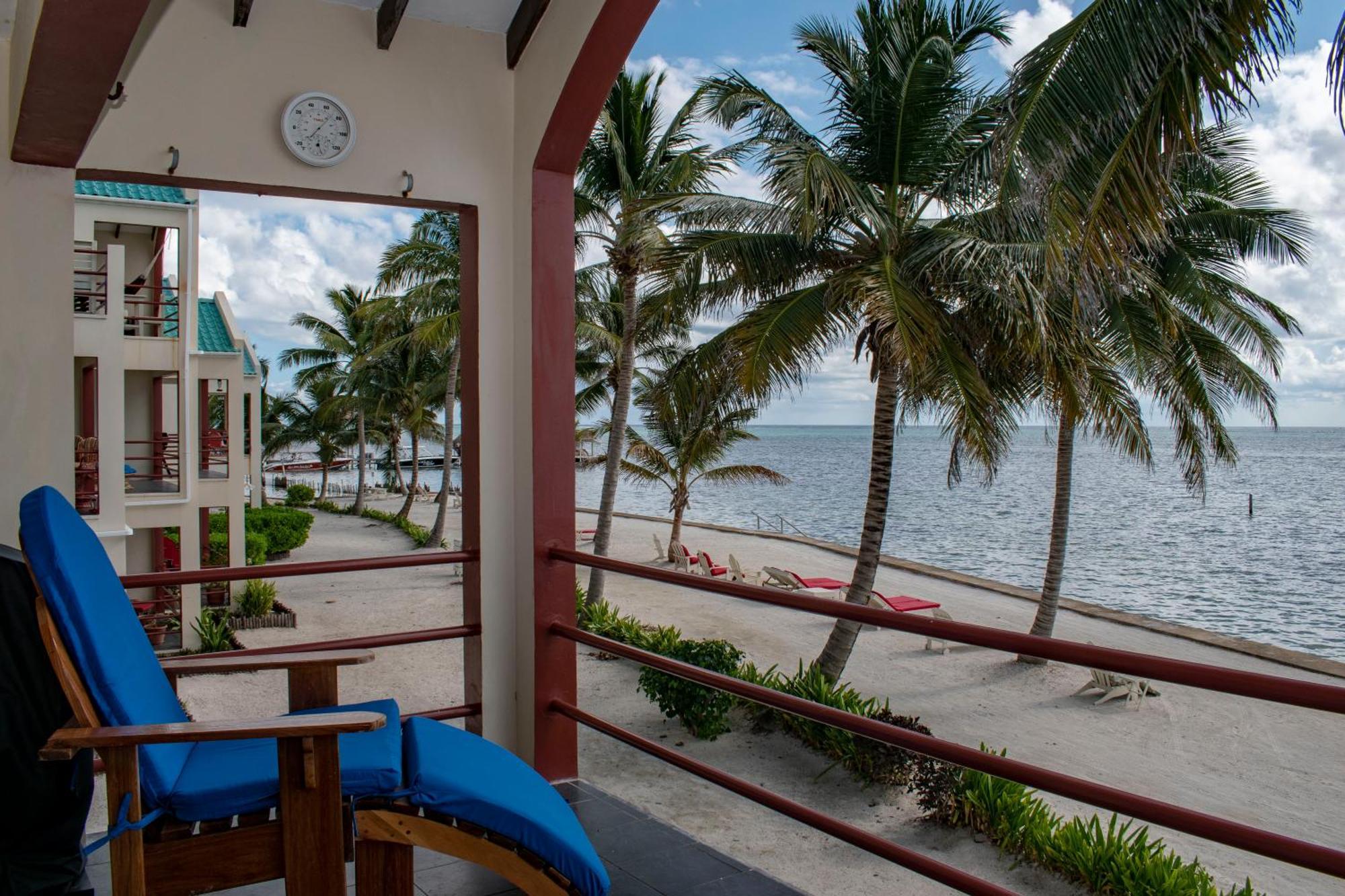 Tres Cocos Resort San Pedro  Buitenkant foto