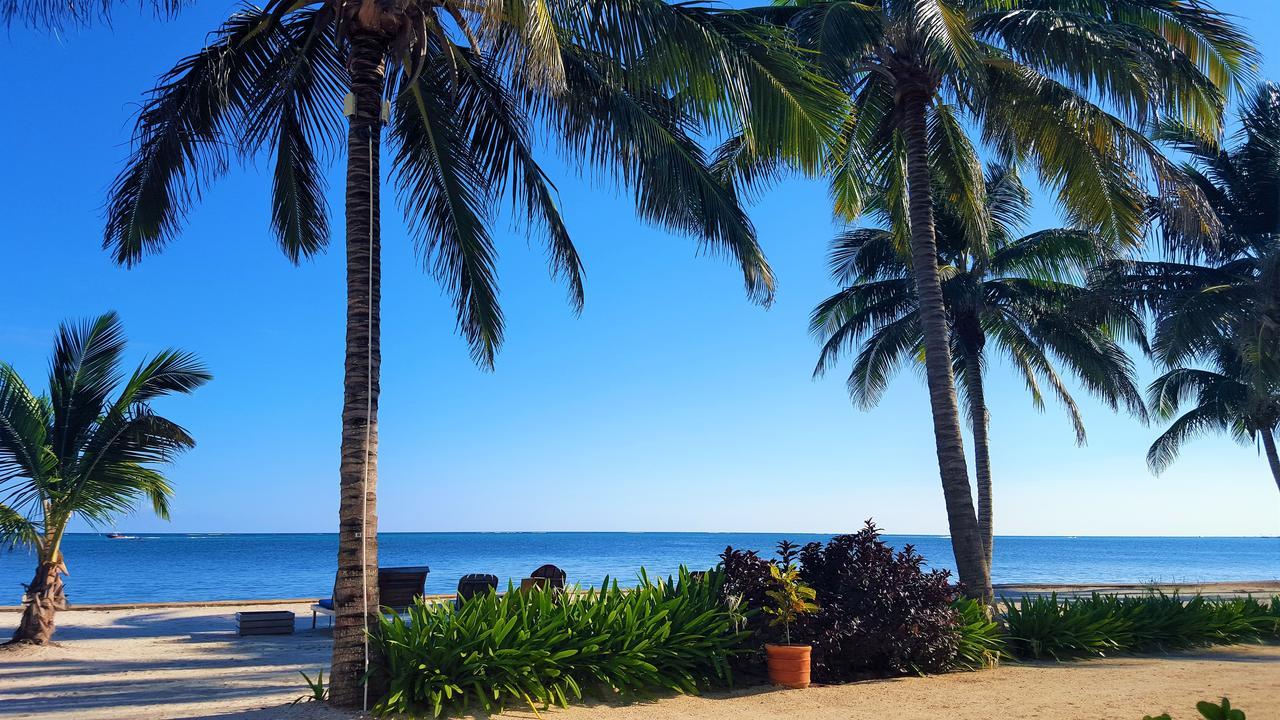 Tres Cocos Resort San Pedro  Buitenkant foto