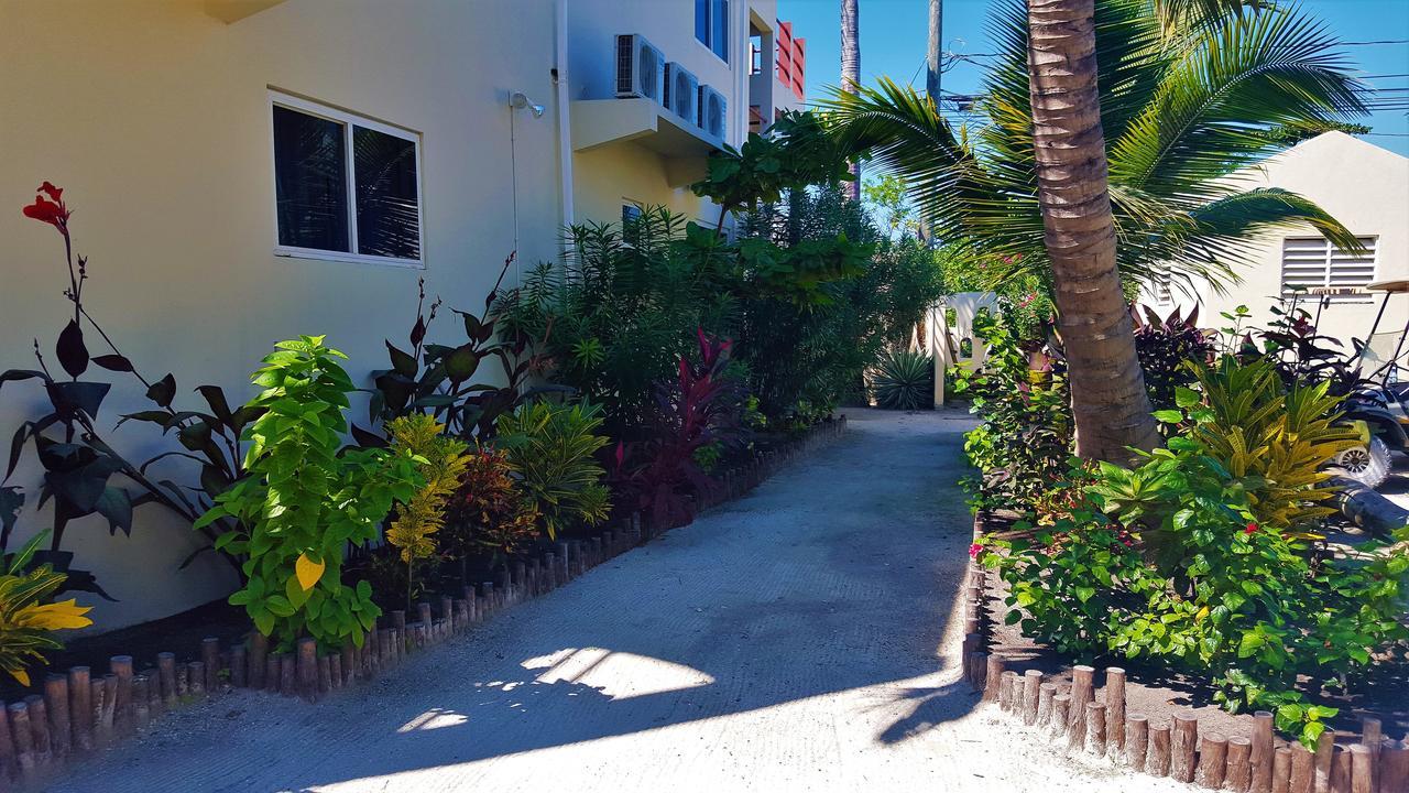 Tres Cocos Resort San Pedro  Buitenkant foto