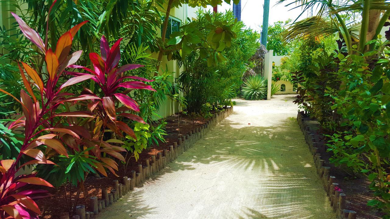 Tres Cocos Resort San Pedro  Buitenkant foto